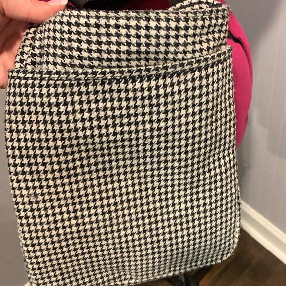 Kavu crossbody purse, houndstooth - Picture 9 of 9